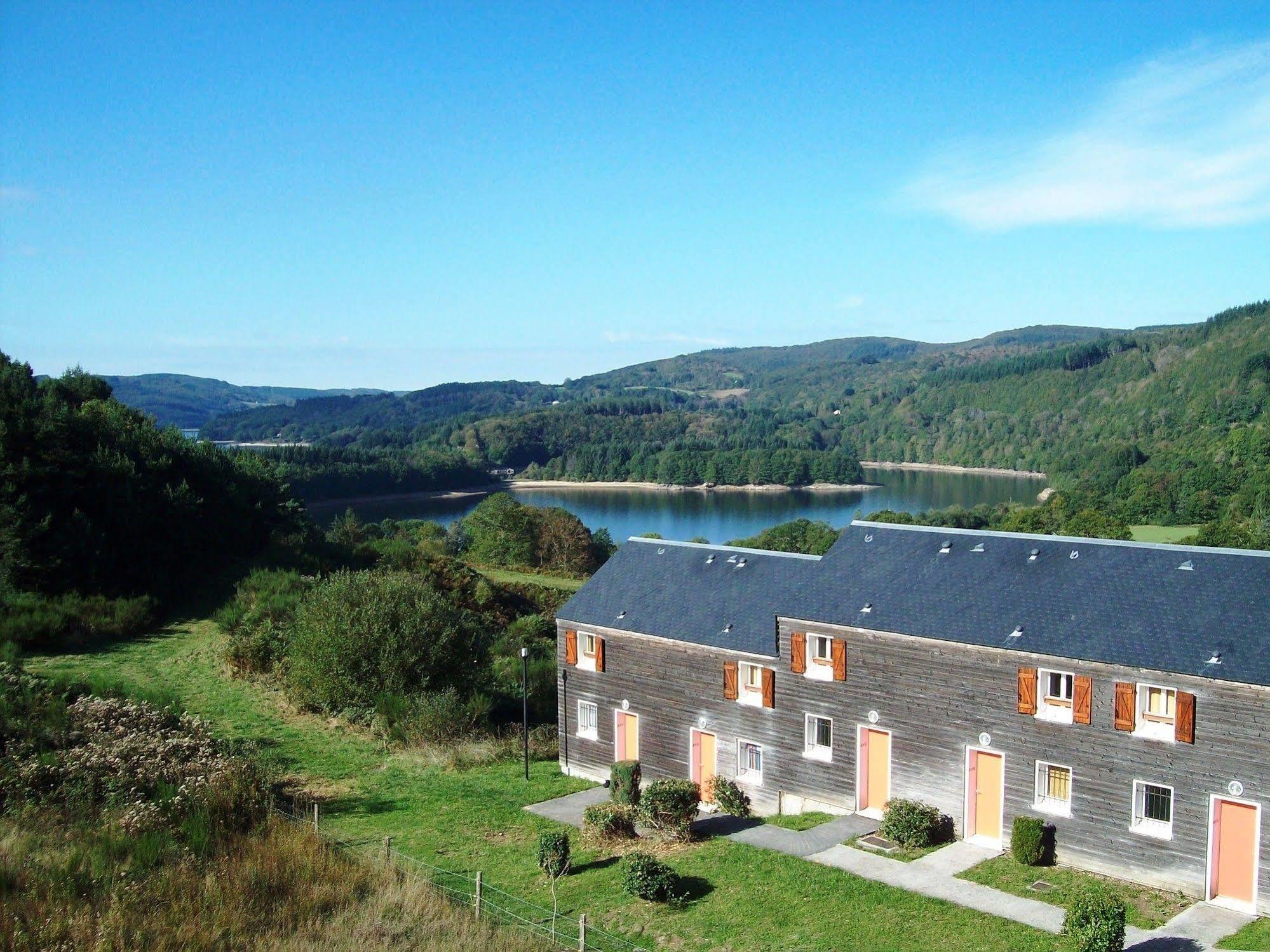 Les Chalets Du Gua Des Brasses Villa La Salvetat-sur-Agout ภายนอก รูปภาพ