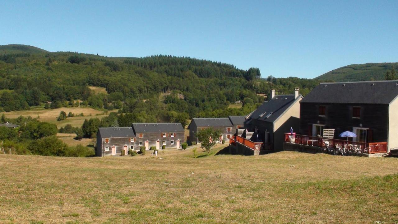 Les Chalets Du Gua Des Brasses Villa La Salvetat-sur-Agout ภายนอก รูปภาพ