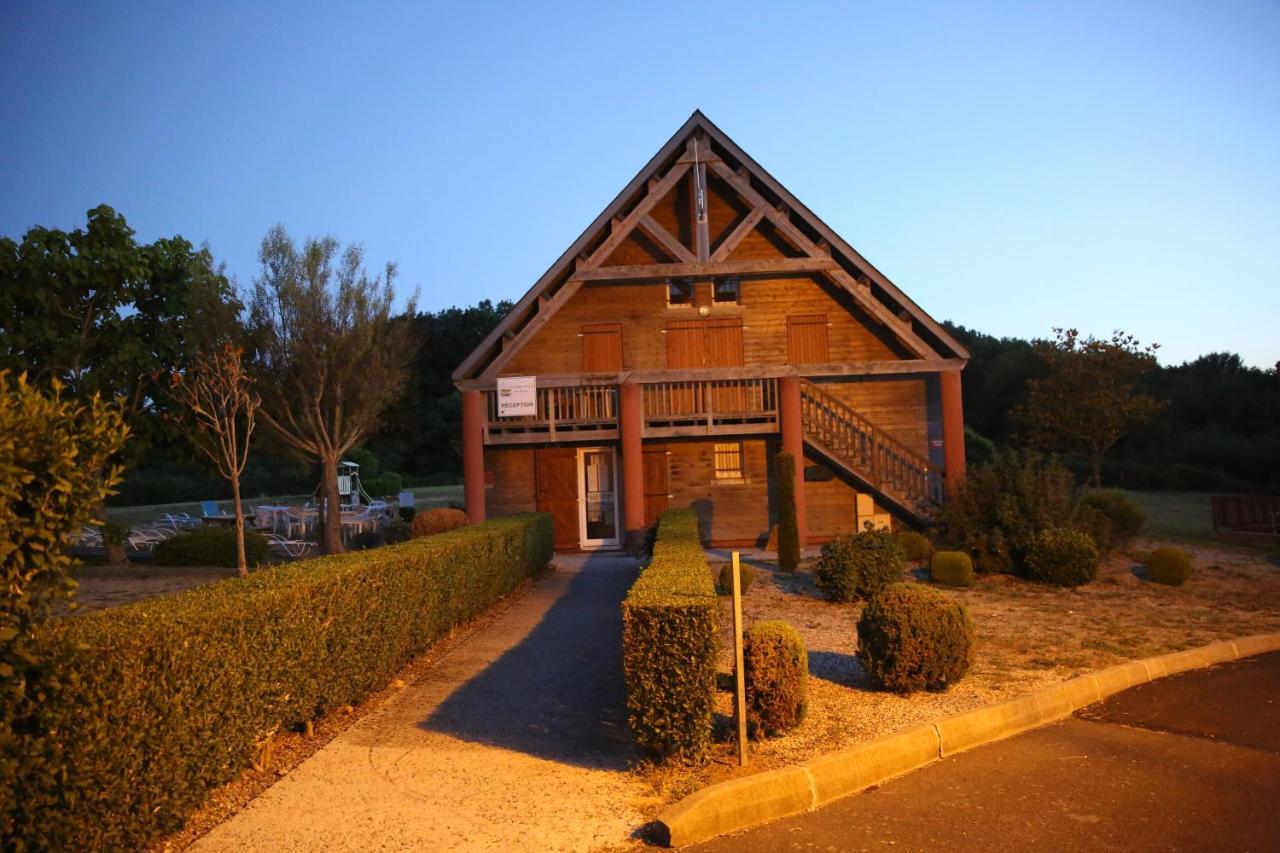 Les Chalets Du Gua Des Brasses Villa La Salvetat-sur-Agout ภายนอก รูปภาพ