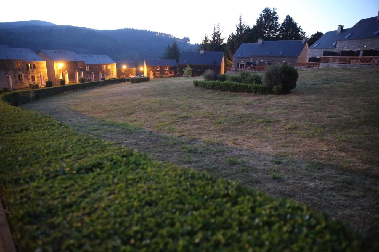 Les Chalets Du Gua Des Brasses Villa La Salvetat-sur-Agout ภายนอก รูปภาพ